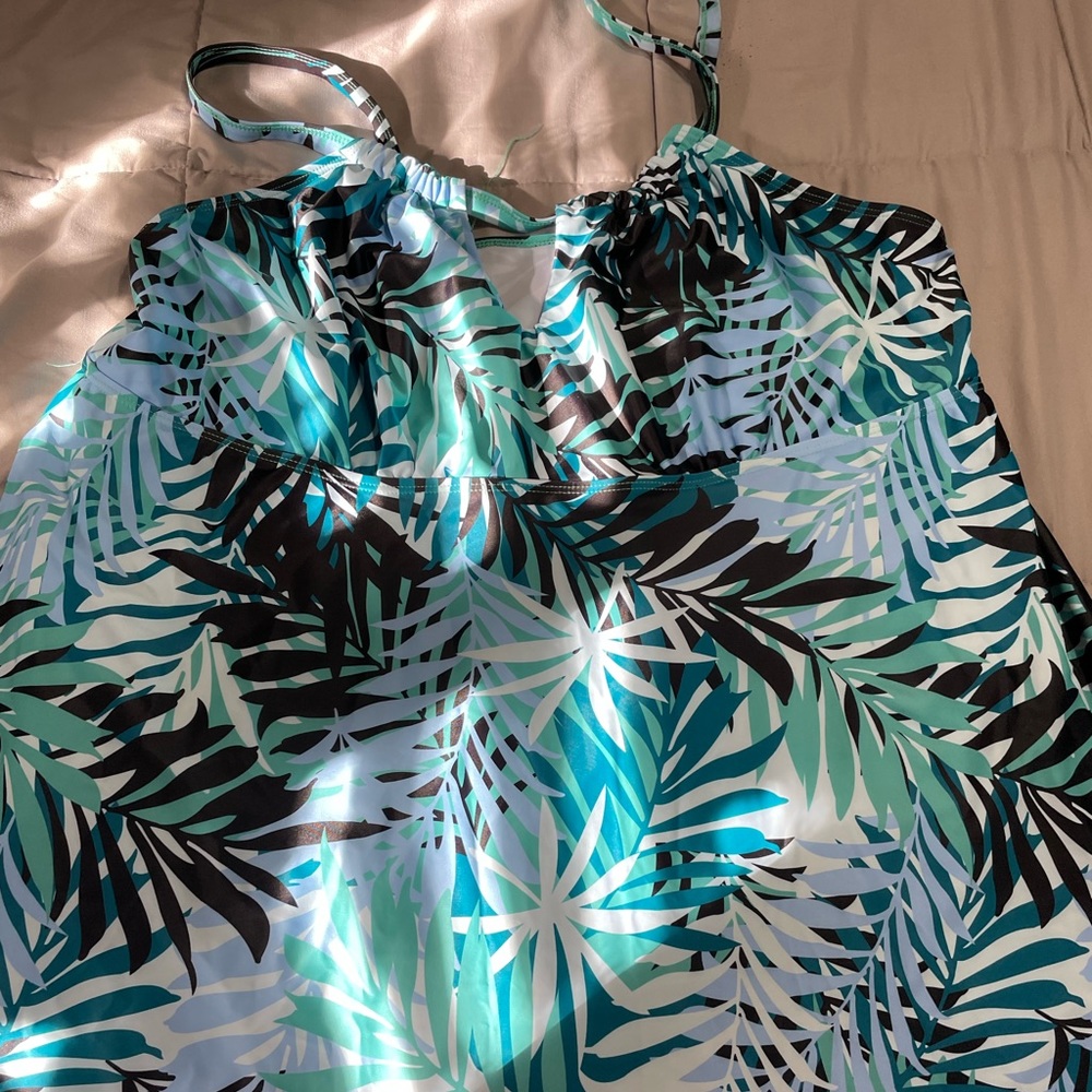 EUC Swim top and shorts. Tropical print